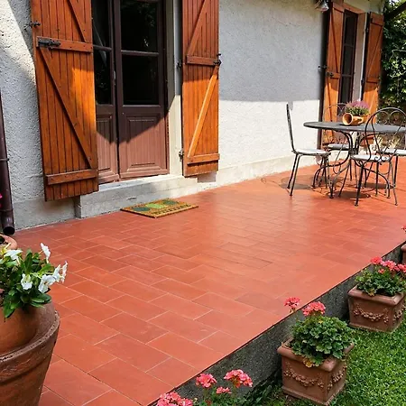 Acomodação com café da manhã  Il Roseto 3*