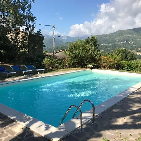 Acomodação com café da manhã  Il Roseto 3*